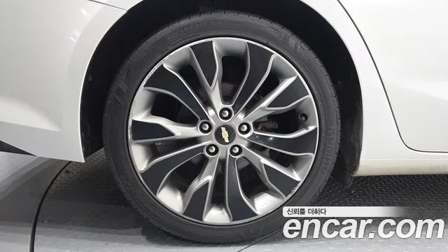 Chevrolet Malibu 2017 thumb 11