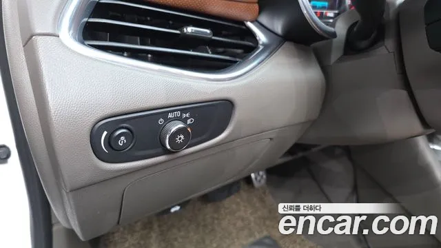Chevrolet Malibu 2017 thumb 2