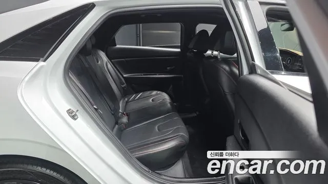 Hyundai Elantra 2021 thumb 6