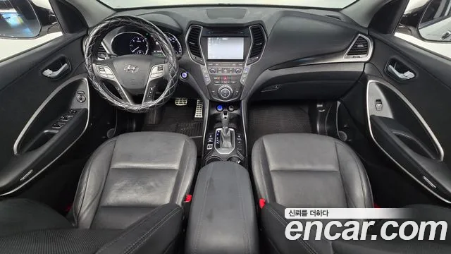 Hyundai Santafe 2016 thumb 6