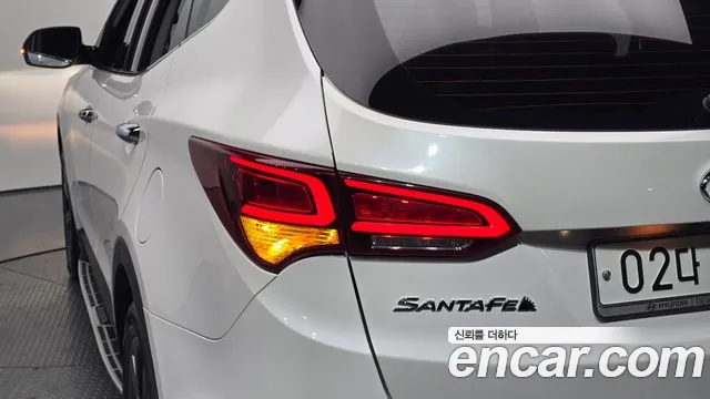 Hyundai Santafe 2016 thumb 5