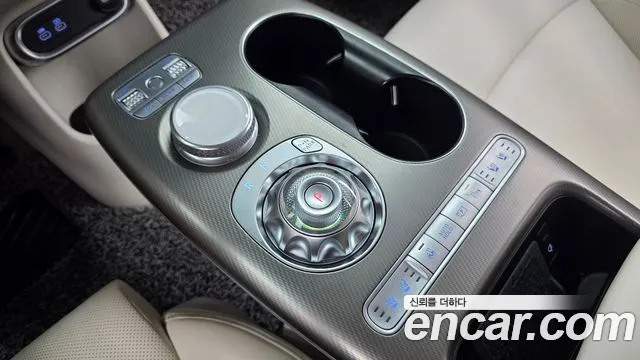 Genesis GV60 2023 thumb 2