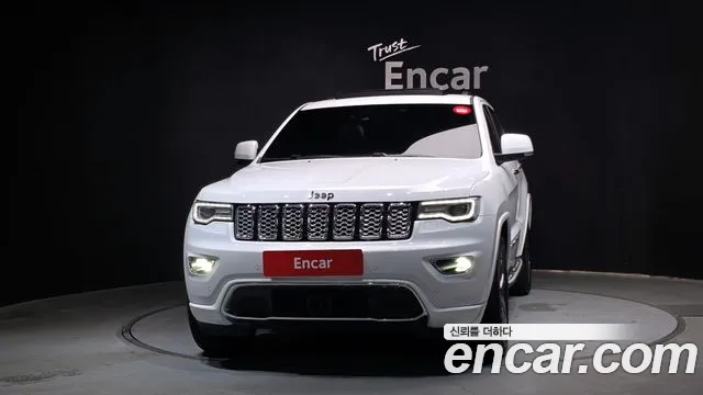 Jeep Grand Cherokee 2017 thumb 11