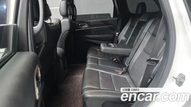 Jeep Grand Cherokee 2017 thumb 3