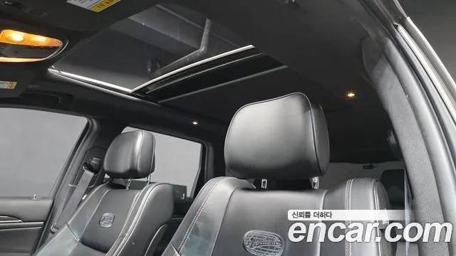 Jeep Grand Cherokee 2017 thumb 10