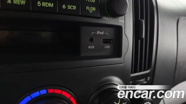 Hyundai Staria 2015 thumb 4