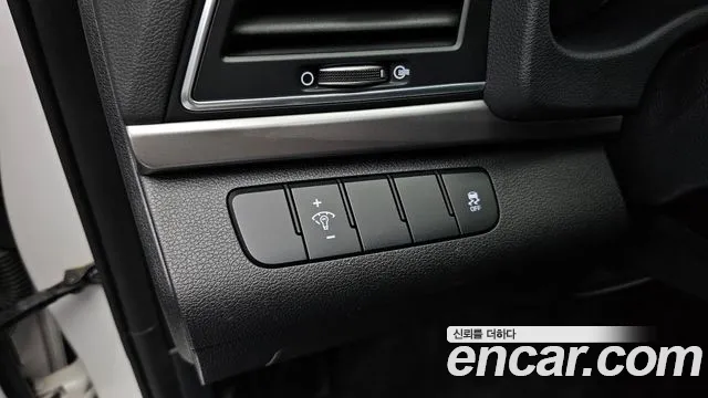 Hyundai Avante 2015 thumb 8