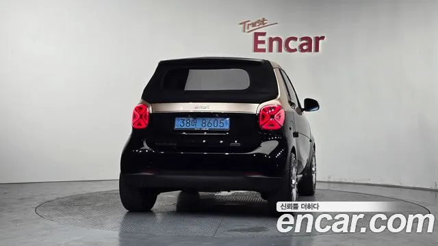 Smart Fortwo 2018 thumb 4