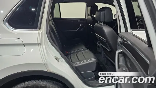 Volkswagen Tiguan 2018 thumb 6