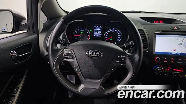 Kia K3 2013 thumb 11