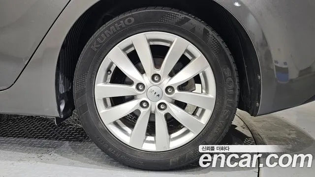 Kia K3 2013 thumb 7