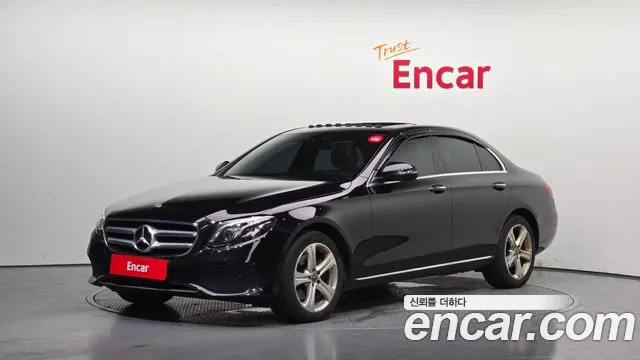 Mercedes-Benz E-Class 2017 thumb 2