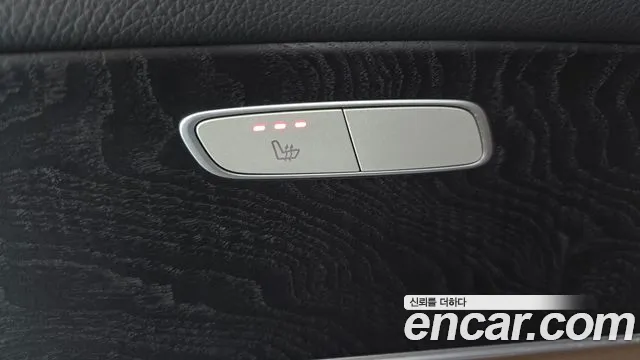 Mercedes-Benz E-Class 2017 thumb 5