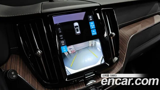 Volvo XC60 2021 thumb 8