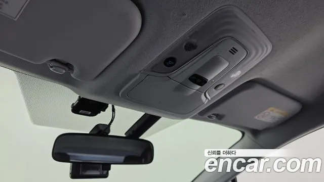 Toyota Prius 2017 thumb 6