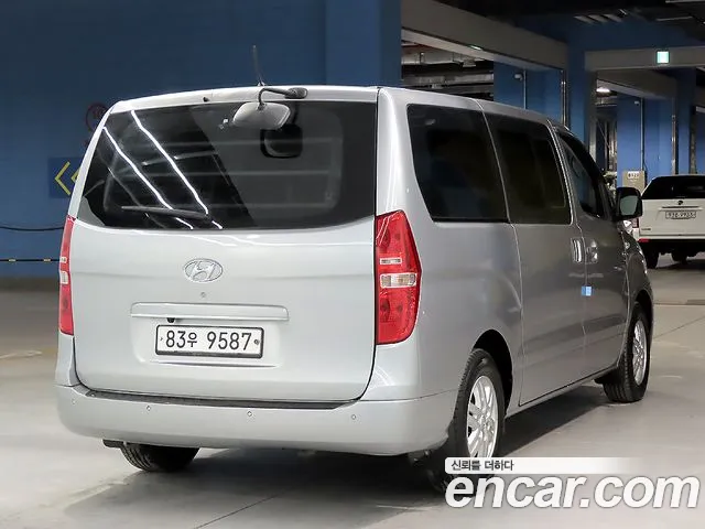 Hyundai Staria 2015 thumb 7