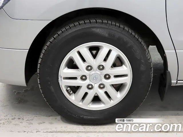 Hyundai Staria 2015 thumb 4