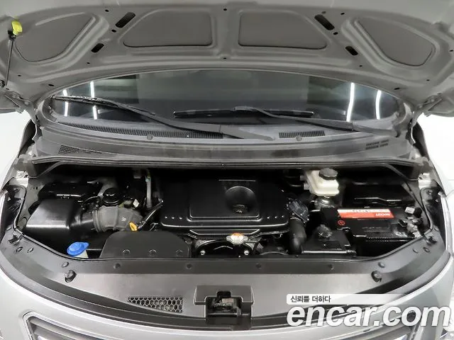 Hyundai Staria 2015 thumb 5