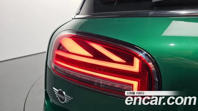 Mini Cooper Clubman 2020 thumb 9