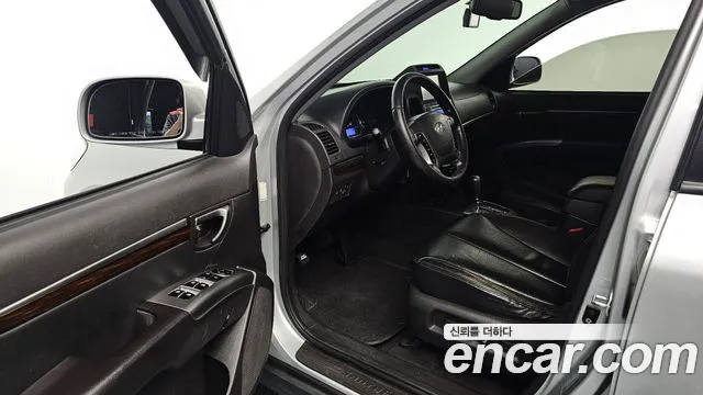 Hyundai Санта Фе 2010 thumb 12