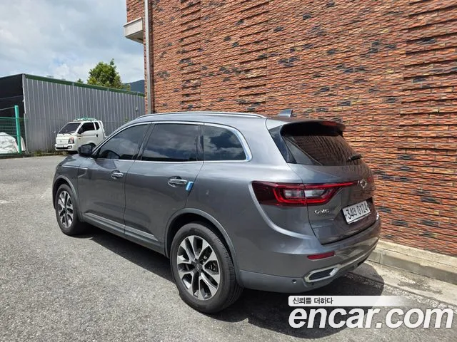 Renault QM6 2016 thumb 12