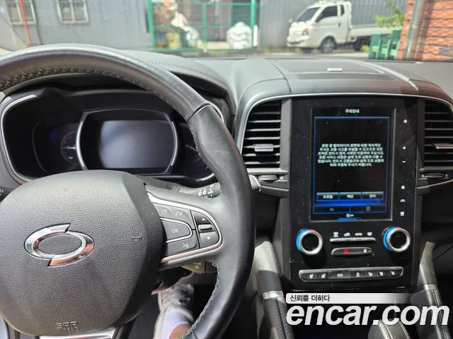 Renault QM6 2016 thumb 11