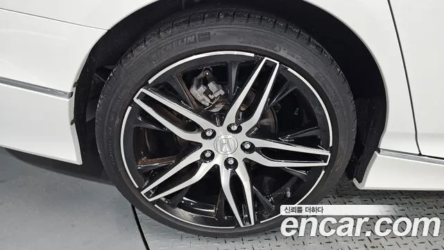 Honda Accord 2022 thumb 6
