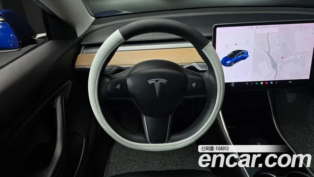 Tesla Model 3 2020 thumb 12