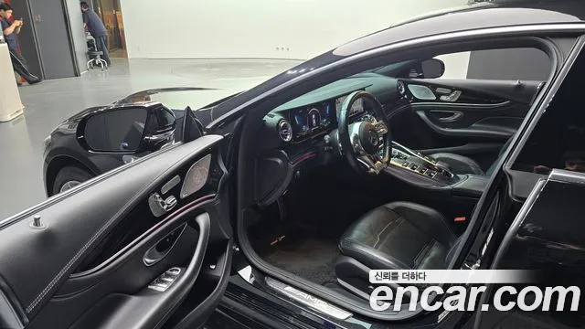 Mercedes-Benz AMG GT 2021 thumb 4