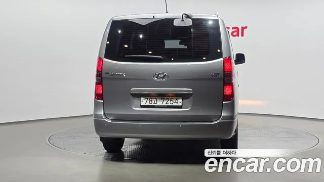 Hyundai Staria 2015 thumb 4
