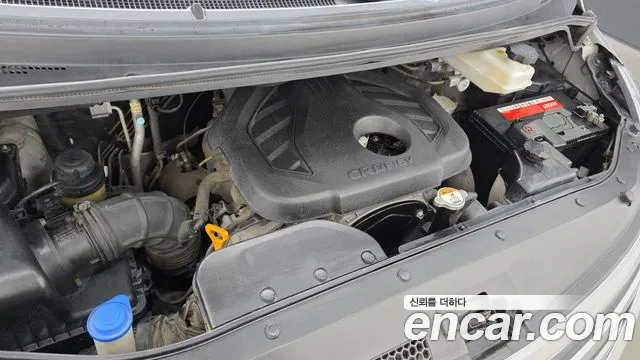 Hyundai Staria 2015 thumb 7