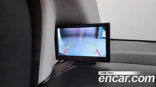 Hyundai Staria 2024 thumb 7