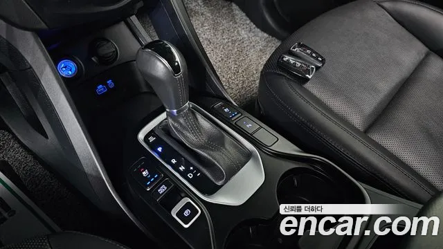 Hyundai Santafe 2015 thumb 5