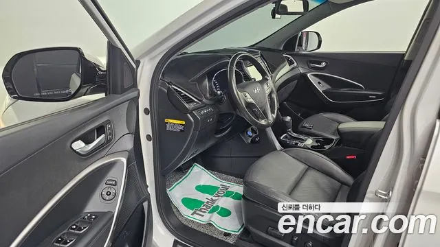 Hyundai Santafe 2015 thumb 11