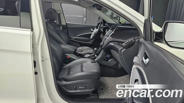 Hyundai Santafe 2015 thumb 7