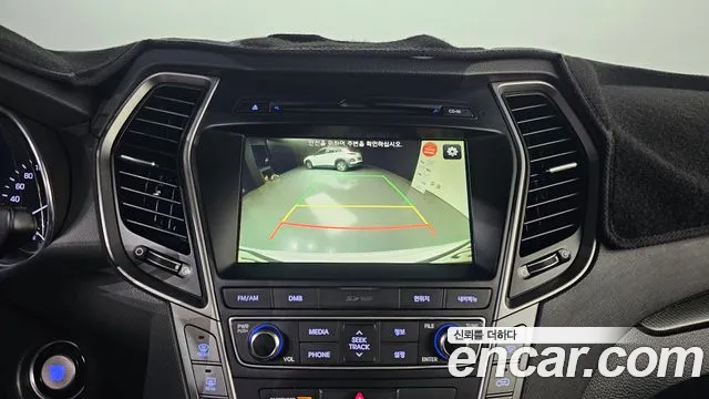 Hyundai Santafe 2015 thumb 4