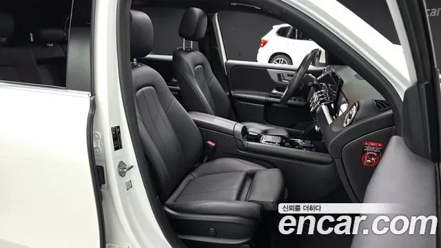 Mercedes-Benz GLB 2021 thumb 2