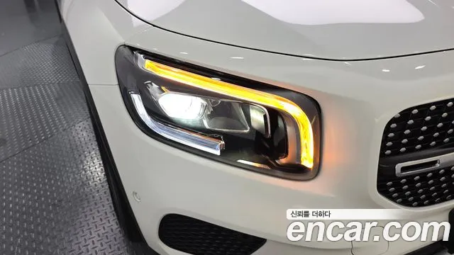 Mercedes-Benz GLB 2021 thumb 3