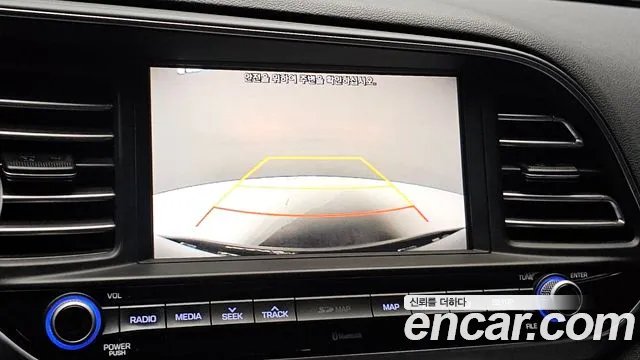 Hyundai Elantra 2019 thumb 3