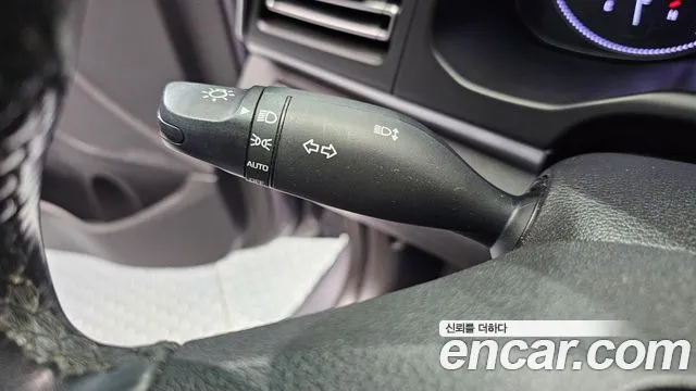 Hyundai Elantra 2019 thumb 5