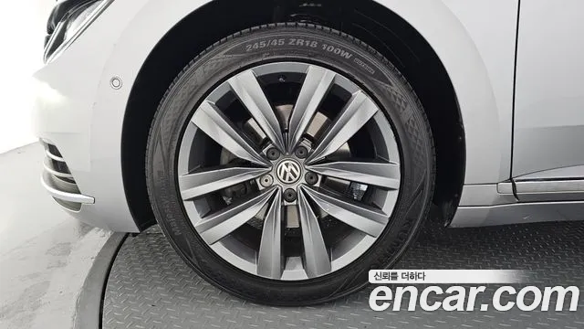 Volkswagen Arteon 2018 thumb 8