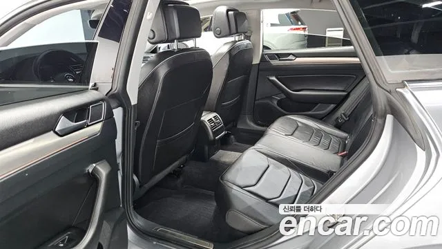 Volkswagen Arteon 2018 thumb 10