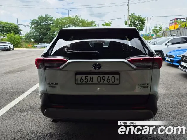 Toyota RAV4 2019 thumb 11