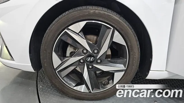 Hyundai Elantra 2022 thumb 8