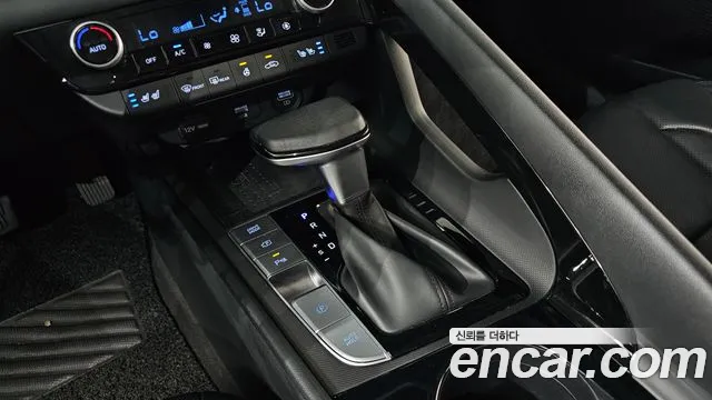 Hyundai Elantra 2022 thumb 10
