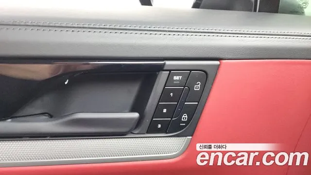 Porsche Cayenne 2025 thumb 12