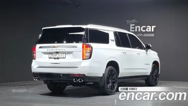 Chevrolet Suburban 2021 thumb 2
