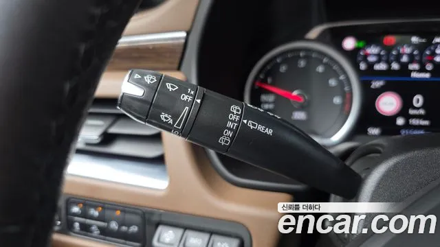 Chevrolet Suburban 2021 thumb 6