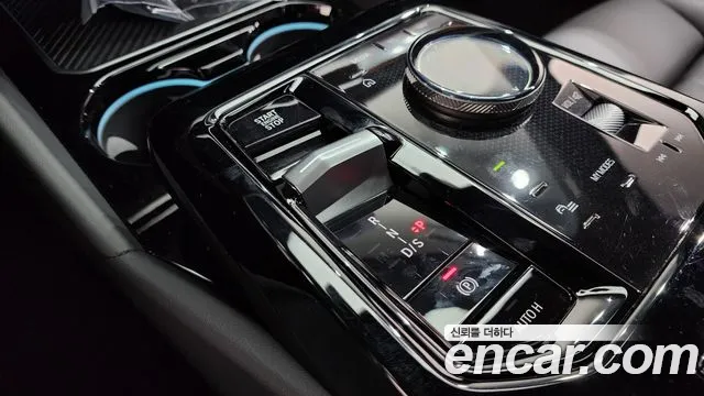 BMW 5 серии 2025 thumb 11