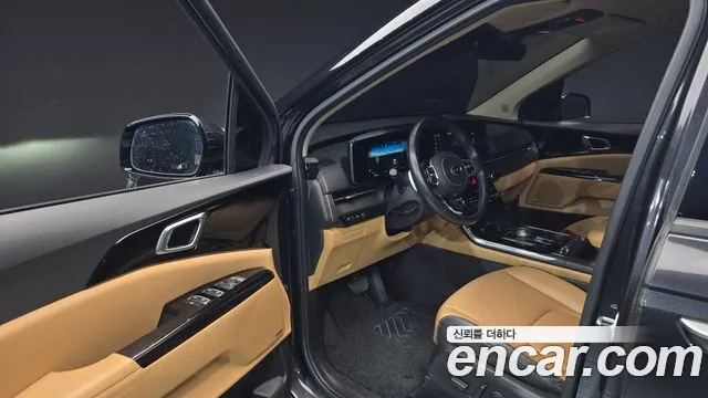 Kia Carnival 2021 thumb 9